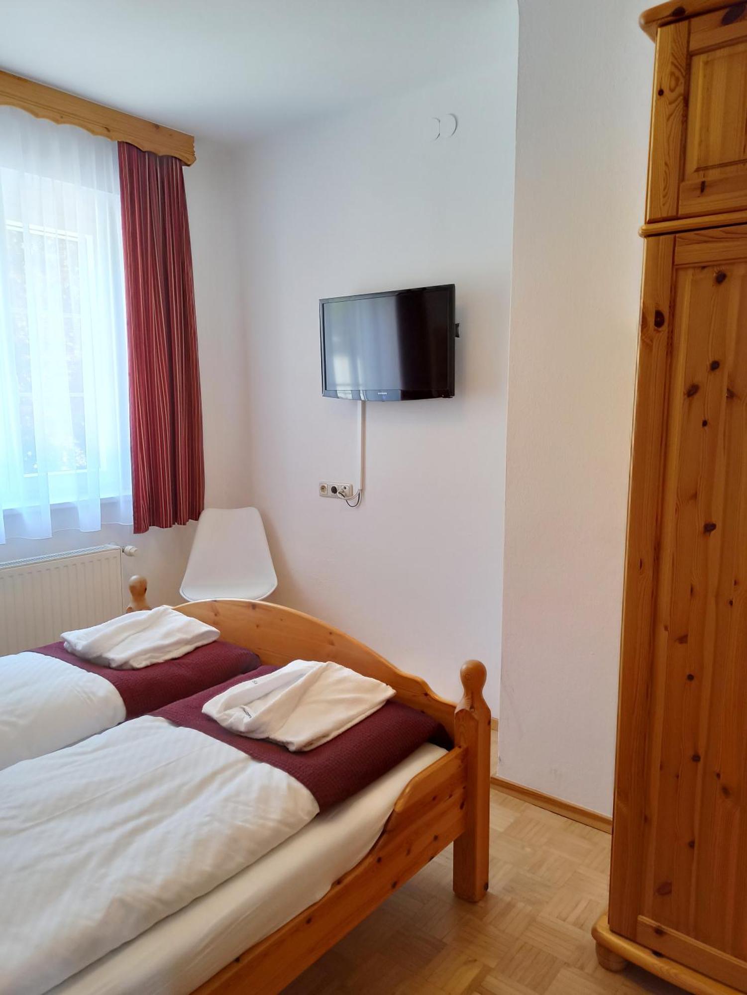 Appartementhaus Fink Bad Mitterndorf Habitación foto